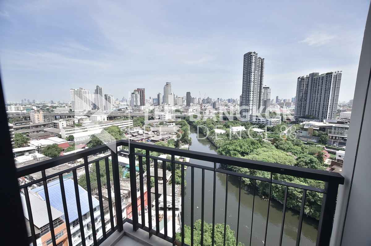 picture Condo with the Best Location Blocs 77 - 9/10