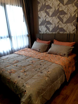 Condos for rent : FOR RENT! 32 SQM FLOOR 19 FULL FURNISHED + Free Parking 13,000/MONTH Call:097 1687928  Line ID opor-bluesky