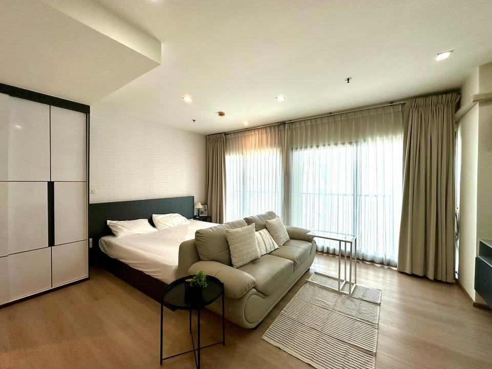 รูป Condo for Rent Next to BTS Thong Lo | Noble Remix Sukhumvit 36 Direct Skywalk Access | Line: @condobkk - รูปที่ 2/7