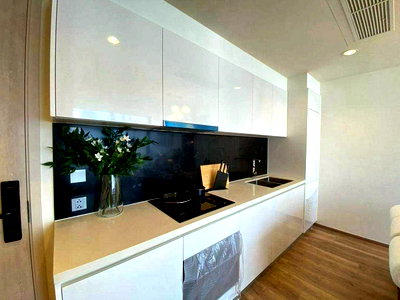 คอนโด รพ.สุขุมวิท  : LTHC15129 -🤍🌿 Condo for Rent | Thonglor | Cozy Oak Design, Move-in Ready | Near BTS Thonglor | 55,000 THB/Month | คอนโดทองหล่อ ห้องสวย โทนขาวสว่าง ผสมไม้โอ๊ค ให้ความรู้สึกอบอุ่น เข้าอยู่ได้เลย ใกล้ BTS