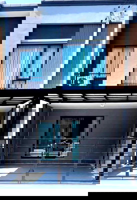 Townhouses for rent Samut Prakarn : 🔥 For Rent 📌 Pleno Sukhumvit Bangna 2 (Line ID: @arent) Negotiable price! ✅ We also manage many other projects great deals on every rental!