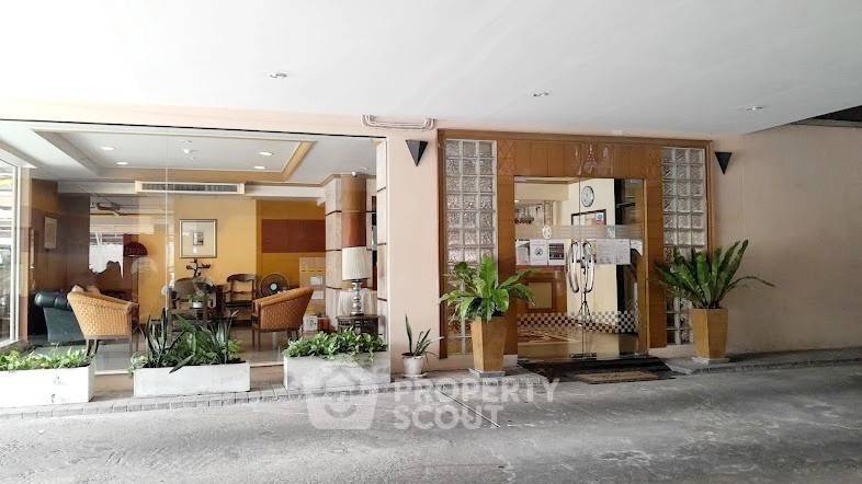 รูป คอนโด 3-ห้องนอน ที่ อารีย์ เพลส สุขุมวิท 26 ใกล้ BTS พร้อมพงษ์ (ID 2823477) - รูปที่ 39/40