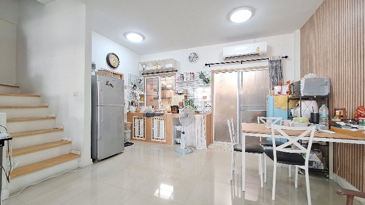 รูป 🏡ขายTownhome โครงการDiya Valley Saraphi เนื้อที่21 ตร.ว. 3 นอน 3 น้ำ พร้อมเฟอร์และเครื่องใช้ไฟฟ้า ราคา 2,000,000 บาท  - รูปที่ 2/19