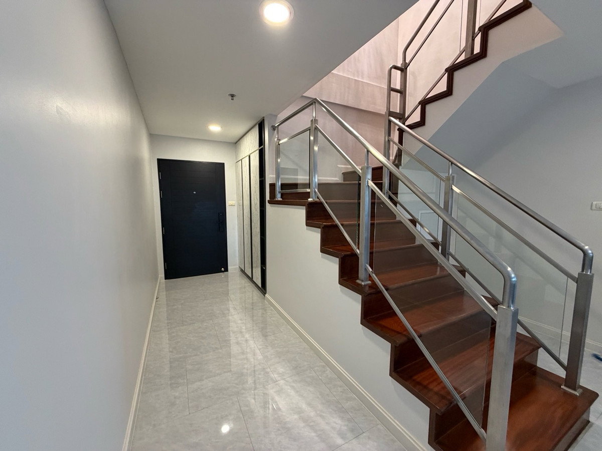 รูป 🔥 ปล่อยเช่าด่วน! Belle Grand Rama 9 (Belle Avenue) Penthouse 4 ห้องนอน Duplex 2 ชั้น ชั้น 34–35 สวย หรูหรา คุ้มราคาสุดๆ - รูปที่ 9/11