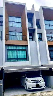 ทาวน์โฮม เดอะ คริสตัล : ขาย ทาวน์เฮ้าส์ 3 ห้องนอน ในโครงการ อาร์เด้น ลาดพร้าว 71 6204460