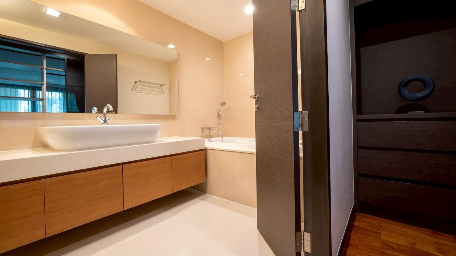 รูป LTH15107 -💼 Condo for Rent | Asoke | Perfect for Professionals in CBD | Near BTS Asoke | 120,000 THB/Month | คอนโดอโศก เหมาะคนทำงาน ใกล้ออฟฟิศ เดินทางง่าย ใกล้ BTS - รูปที่ 3/4