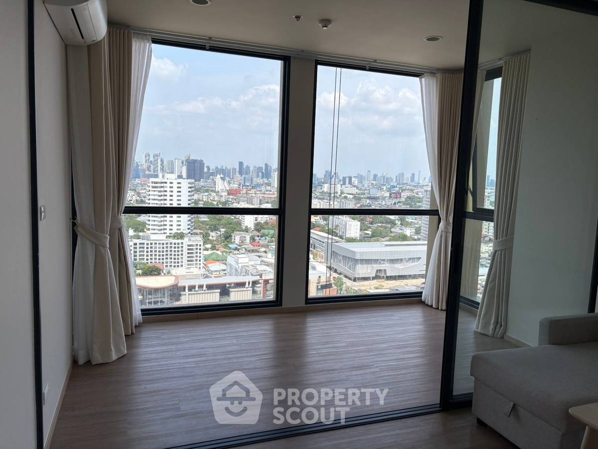 รูป คอนโด 2-ห้องนอน ที่ ดิ อิสสระ สาทร ใน ทุ่งมหาเมฆ (ID 2085387) - รูปที่ 2/7