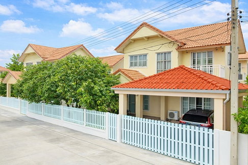 อยุธยา บ้านเดี่ยว 2 ชั้นสภาพดี 4 นอน ถ.โรจนะ คลองสวนพลู อุทัย 2 น้ำ ใกล้นิคมอุตสาหกรรมโรจนะ 900 ม. 65ตร.ว. 130 ตร.ม.
