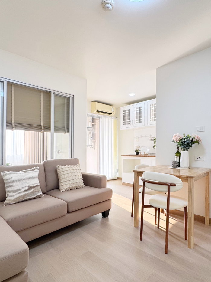 picture Yikkie210426  Sale :Lumpini Condo Town Bodindecha - Ramkhamhaeng  - 3/12