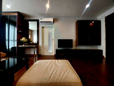 Condos for rent Big C Extra Rama 4 : 🎉 For Rent Condo IVY THONGLOR Building 1, Floor 10,Studio, Room size 34 sqm