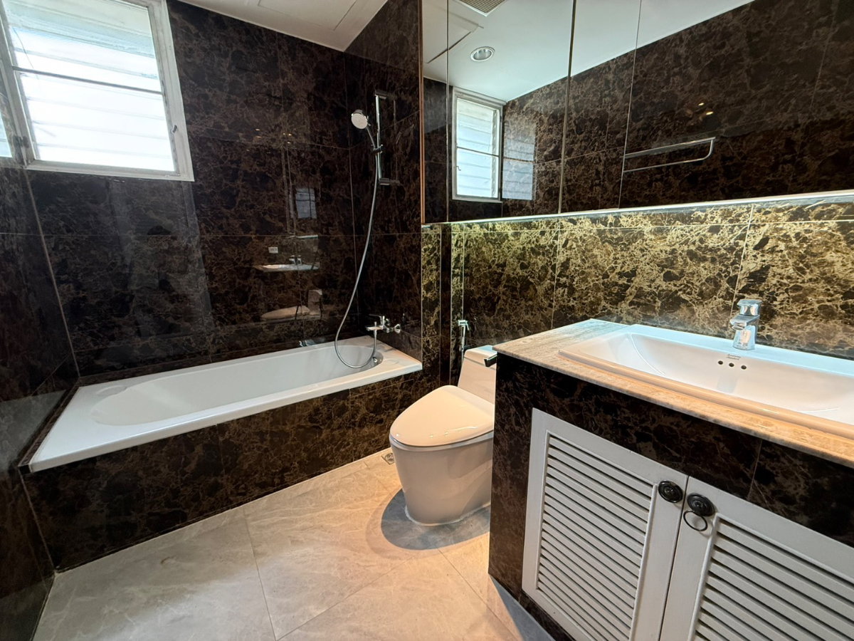 รูป ให้เช่าพรีเมียร์ คอนโด สุขุมวิท24 รับสัตว์เลี้ยง Line ID@757zwvfy - รูปที่ 10/15