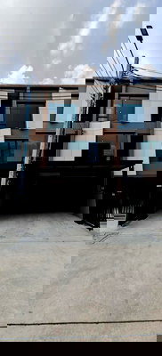 Townhouses for rent The Crystal :  💥💥𝐁𝐚𝐚𝐧 𝐊𝐥𝐚𝐧𝐠 𝐌𝐮𝐚𝐧𝐠 𝐋𝐚𝐝𝐩𝐫𝐚𝐨 𝟏𝟎𝟏 𝐬𝐭𝐚𝐭𝐢𝐨𝐧💥💥