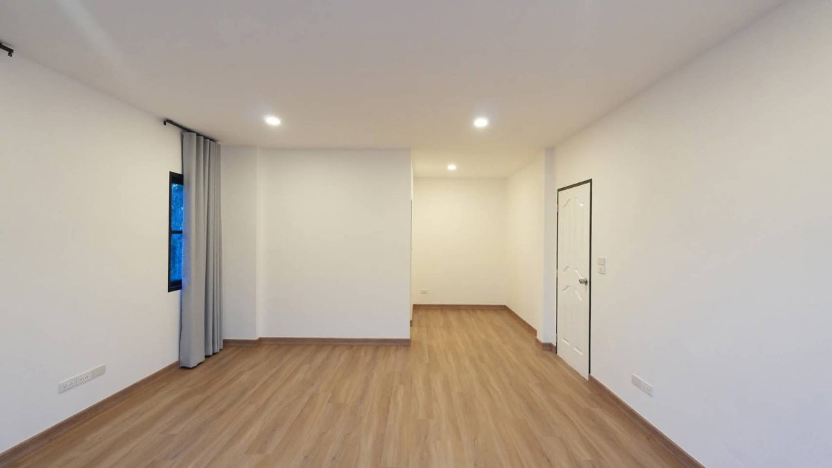 รูป บ้านเดี่ยวหลังใหญ่ หมู่บ้านมัณฑนา รังสิตคลอง 2 ต.ประชาธิปัตย์ อ.ธัญบุรี ปทุมธานี ถนนรังสิต-นครนายก หลังมุมต้นโครงการ แต่งสวย - รูปที่ 44/55