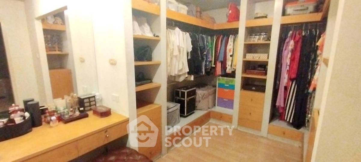 รูป คอนโด 3-ห้องนอน ที่ อารีย์ เพลส สุขุมวิท 26 ใกล้ BTS พร้อมพงษ์ (ID 2823477) - รูปที่ 14/40