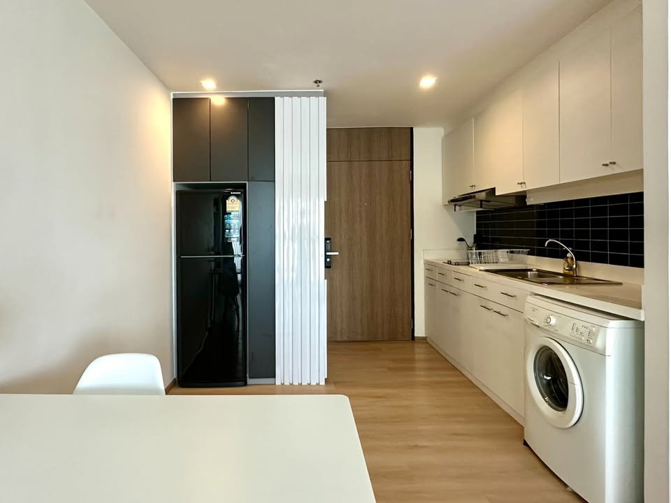 รูป Condo for Rent Next to BTS Thong Lo | Noble Remix Sukhumvit 36 Direct Skywalk Access | Line: @condobkk - รูปที่ 3/7
