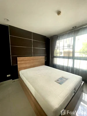 ขายคอนโด : 1-Bedroom Condo | 250m to MRT Huai Khwang | 6204669