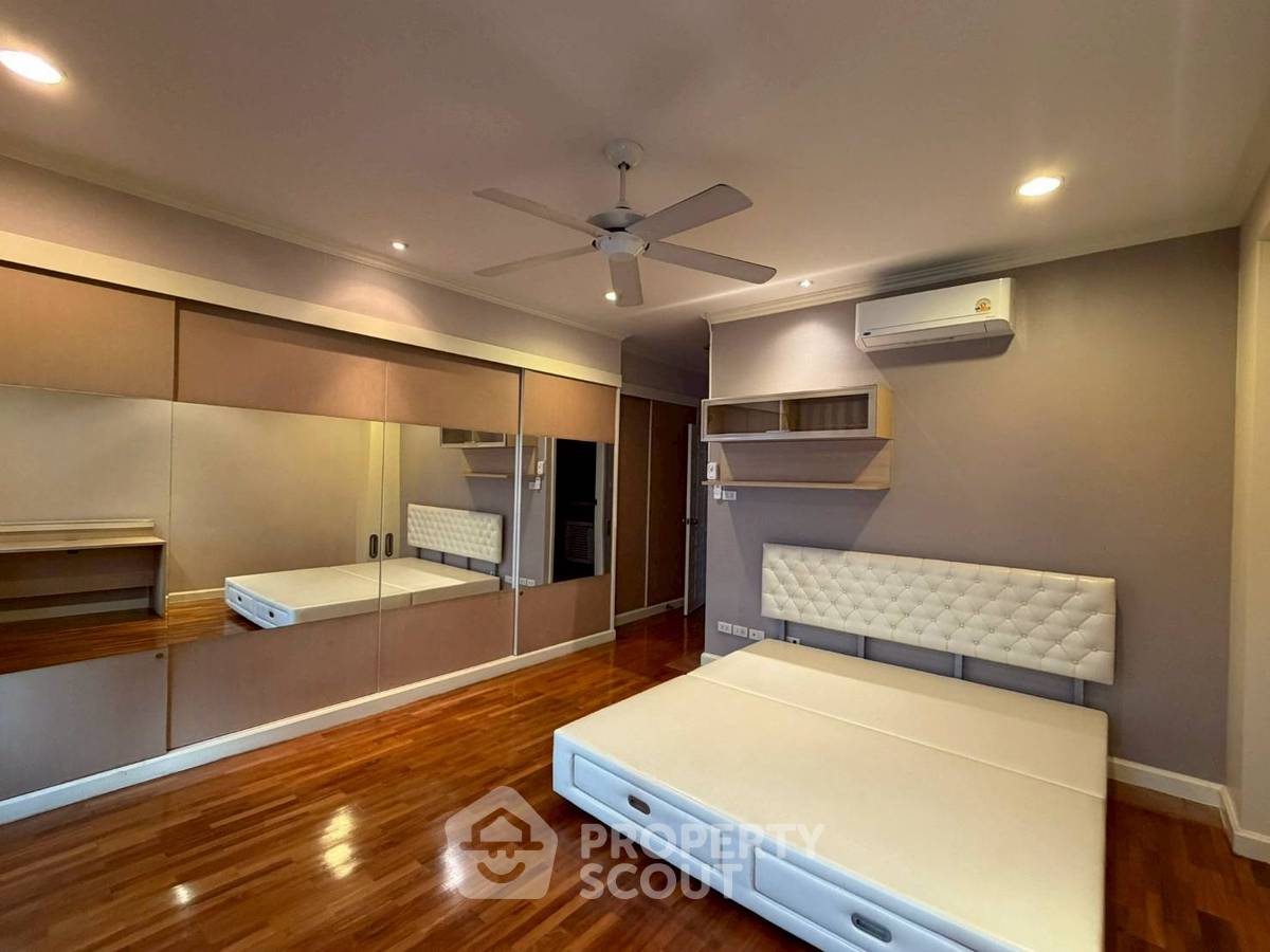 รูป คอนโด 3-ห้องนอน ที่ พรีเมียร์ คอนโดมิเนียม ใกล้ BTS พร้อมพงษ์ (ID 2711868) - รูปที่ 13/19