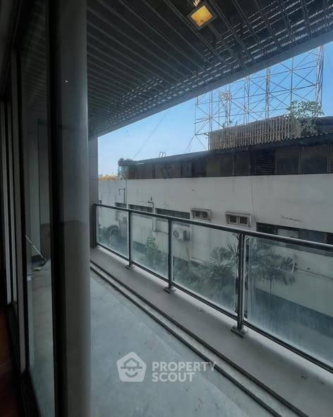 รูป คอนโด 2-ห้องนอน ที่ เดอะล็อฟท์ เย็นอากาศ คอนโดมิเนียม ใน ช่องนนทรี (ID 2823099) - รูปที่ 4/12