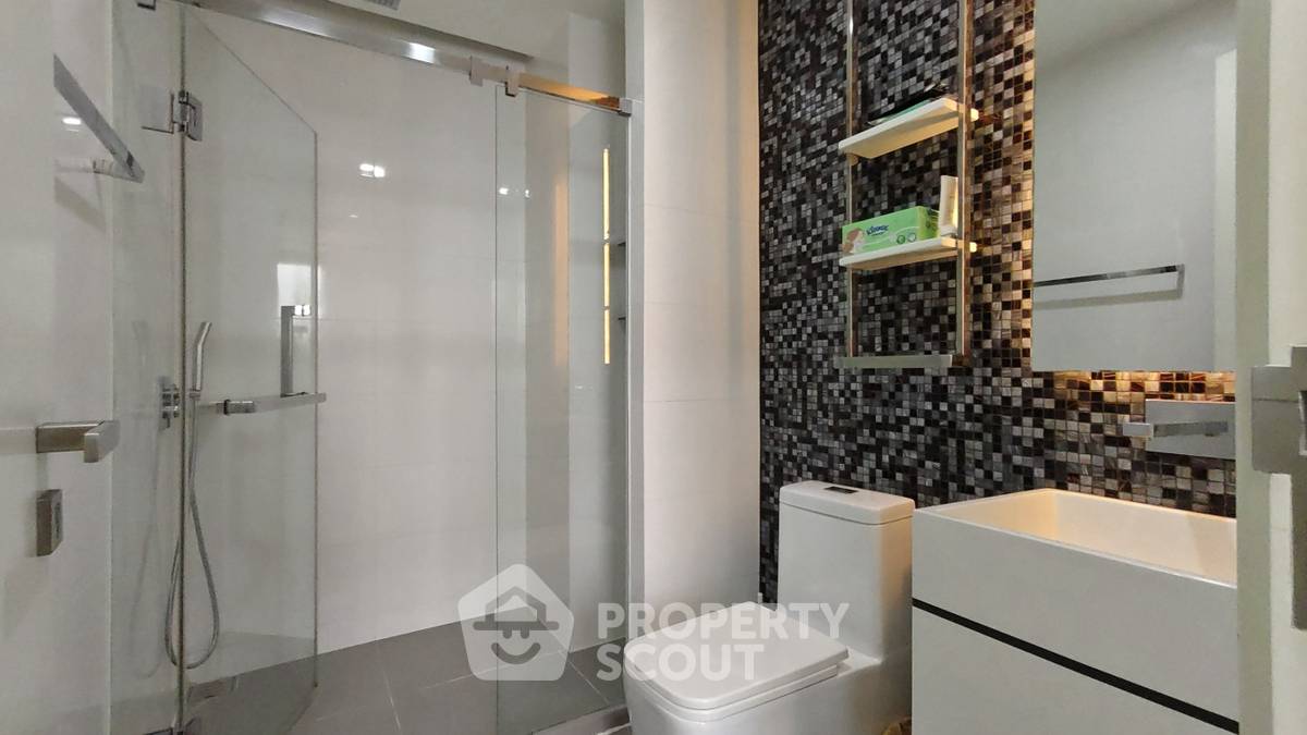 รูป คอนโด 1-ห้องนอน ที่ เดอะ รูม สุขุมวิท 69 ใกล้ BTS พระโขนง (ID 2822156) - รูปที่ 8/8