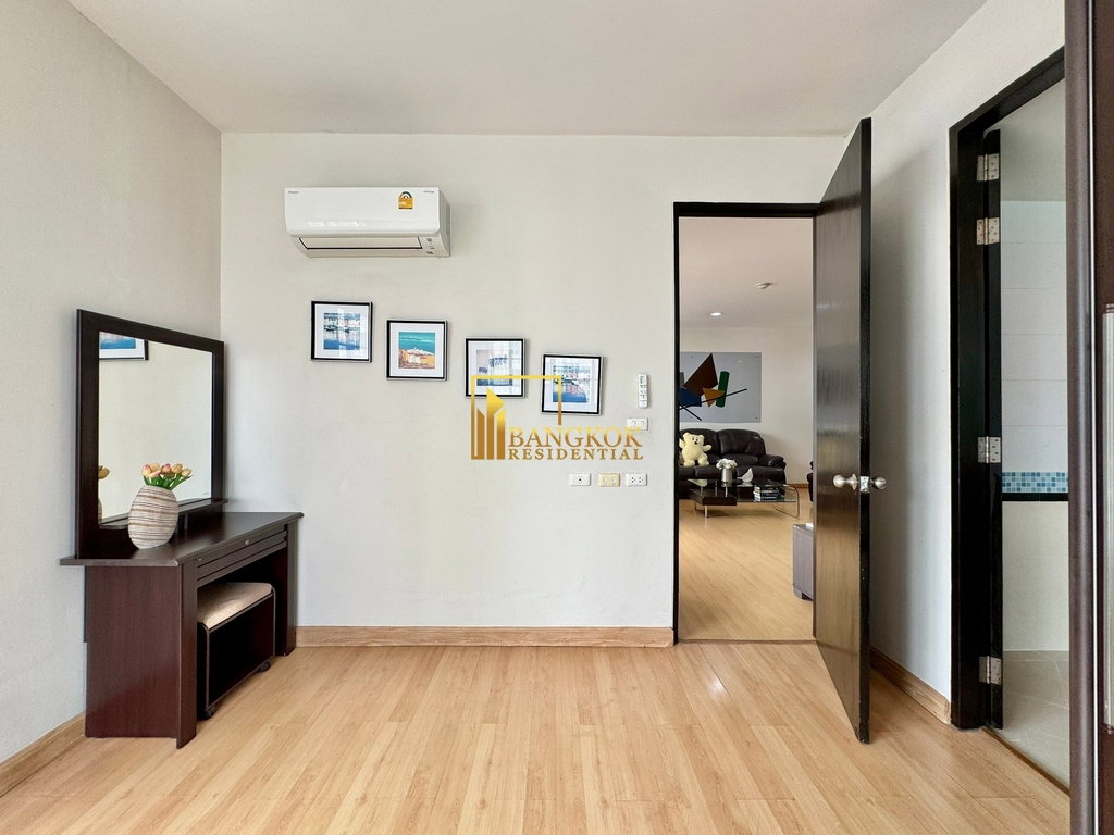 รูป Citi Smart | Charming 3 Bedroom Condo Near BTS Asoke - BR1216CD - รูปที่ 13/42
