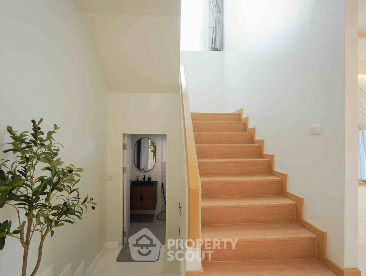รูป คอนโด 3-ห้องนอน ที่ บ้านสวนลลนา-สวนหลวง ใน ดอกไม้ (ID 2823086) - รูปที่ 23/33