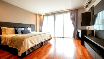 Condos for rent : LTH15107 -💼 Condo for Rent | Asoke | Perfect for Professionals in CBD | Near BTS Asoke | 120,000 THB/Month 