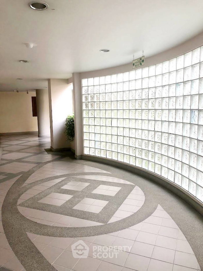 รูป คอนโด 3-ห้องนอน ที่ อารีย์ เพลส สุขุมวิท 26 ใกล้ BTS พร้อมพงษ์ (ID 2823477) - รูปที่ 40/40