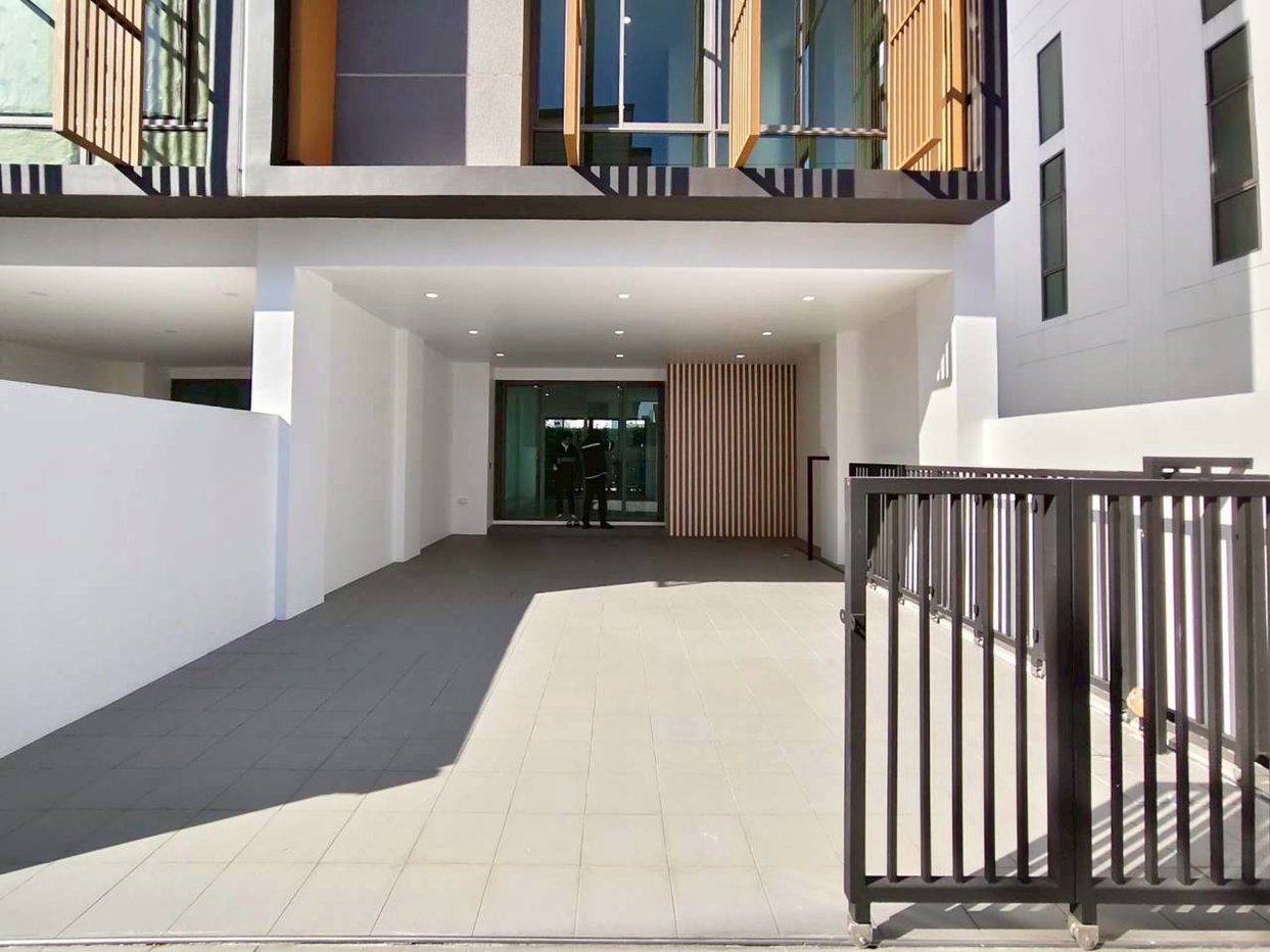 picture Shizen Phatthanakan 32 4 bedrooms, for sale - 11/23