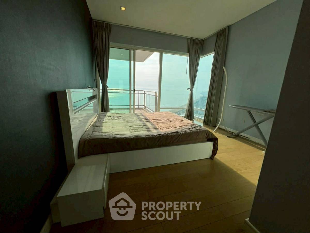 รูป คอนโด 2-ห้องนอน ที่ รีเฟล็คชั่น จอมเทียน บีช พัทยา ใกล้ เมืองพัทยา (ID 2819464) - รูปที่ 8/12