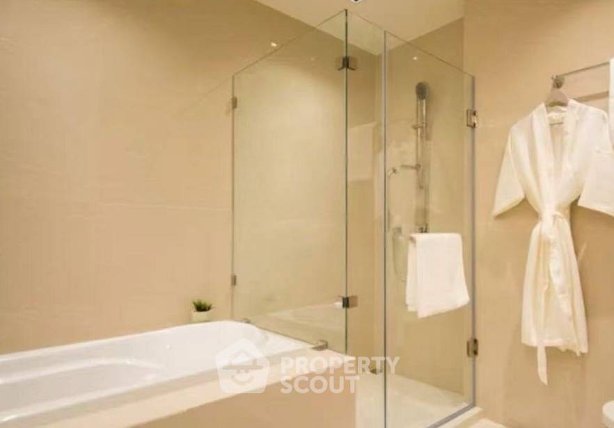 รูป คอนโด 2-ห้องนอน ที่ วีธารา สุขุมวิท 36 ใกล้ BTS ทองหล่อ (ID 2823013) - รูปที่ 3/7