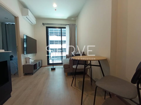1 Bed Large Room City View Fully furnished Good Location close to  MRT Phra Ram 9  @ NUE District R9