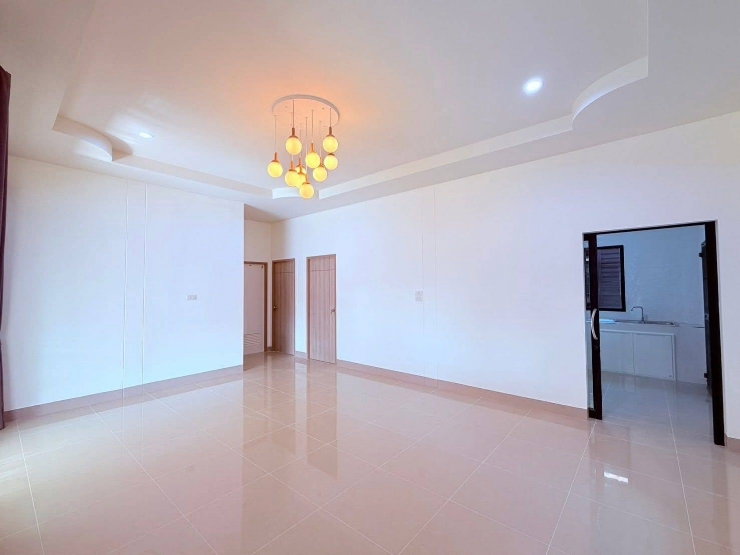 รูป  ขายบ้านเดี่ยว เกือบ 80 ตร.วา บ้านสวย ทำเลดี พร้อมอยู่ ต่อเติมครบ (มีสวนข้างบ้าน) 

 - รูปที่ 6/14