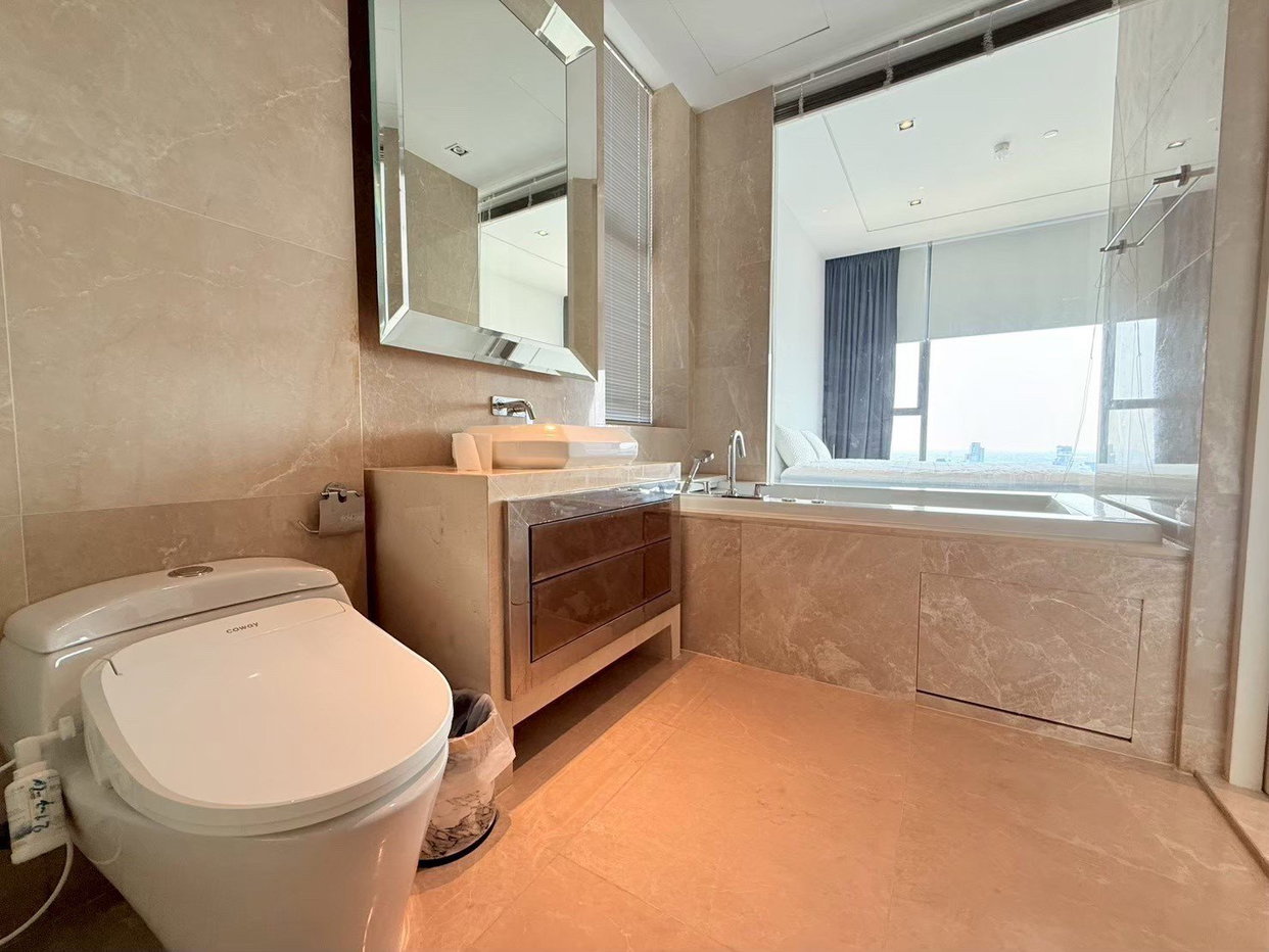 รูป LTHC15123 – Luxury Condo Private Lift for Rent Phrom Phong | City Lifestyle Best Value | Near BTS Phrom Phong | 220,000 THB | คอนโดให้เช่า พร้อมพงษ์ ลิฟต์ส่วนตัว ไลฟ์สไตล์เมือง คุ้มค่า ใกล้ BTS พร้อมพงษ์ - รูปที่ 3/6