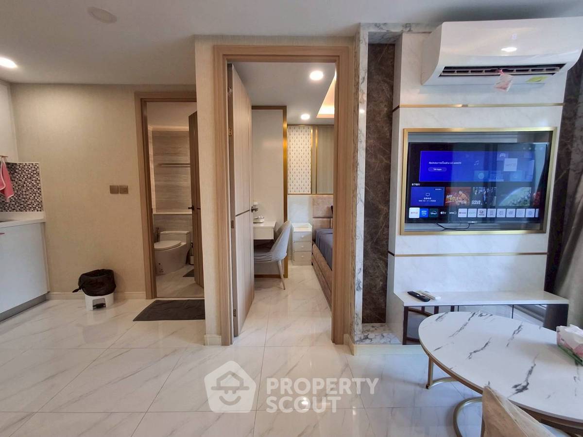 picture 1-BR Condo at Dusit Grand Park 2 close to Pattaya (ID 2823064) - 7/15