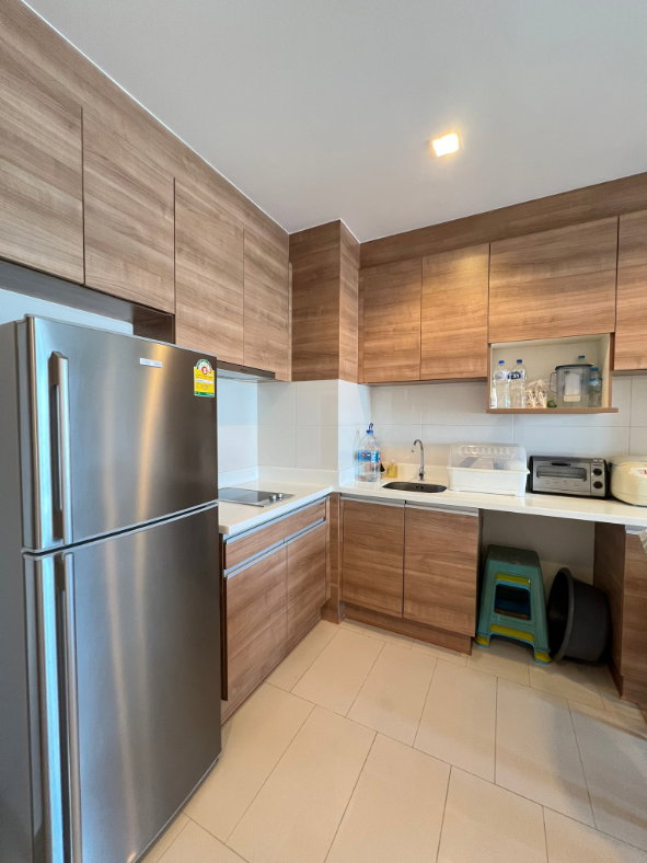 picture Rhythm Huaikwang - Ratchada  large room, next to Huai Khwang MRT - 10/12