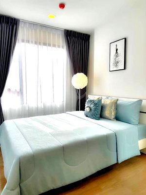 Condos for rent Central Pinklao : Condo for Rent at Chewathai PinKlao (D6904033)