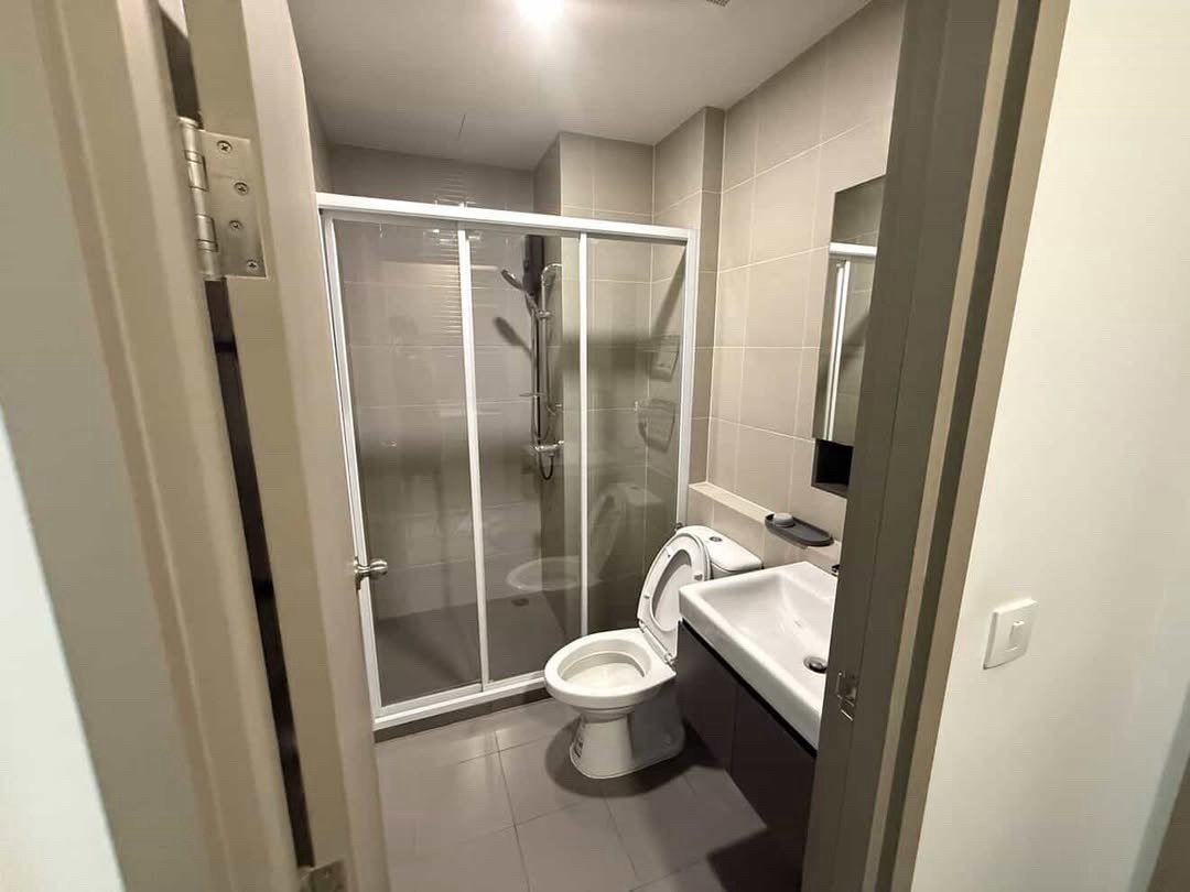 รูป เฟอร์ใหม่ วิวสระ พร้อมอยู่ 📢 Line : @085pucam / 0627941024 🥳 YKP Rental Condo - รูปที่ 9/11