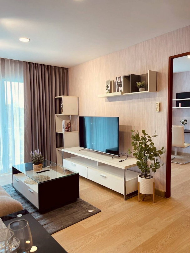 รูป  ขายด่วน! คาซ่า คอนโด ช้างเผือก เชียงใหม่ — ทำเลทอง วิวสนามกอล์ฟ 🌃 แต่งครบพร้อมอยู่ ในราคาเพียง 1.79 ล้านบาท! (โอนคนละครึ่ง) - รูปที่ 2/7