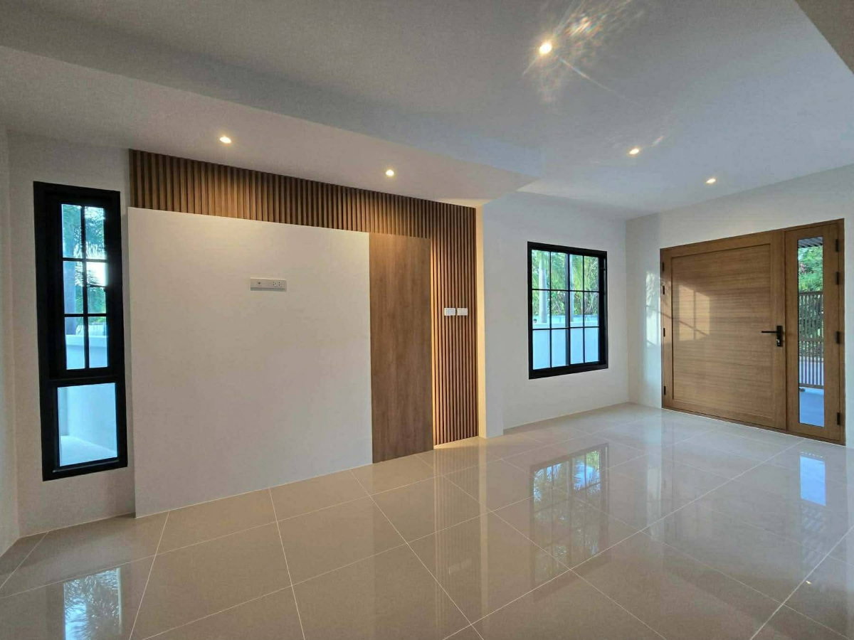 รูป ขาย บ้านสวยหลังมุม ทำเลเมืองภูเก็ต ในโครงการ เกาะแก้ว หลังมุม 4 ห้องนอน ที่ดิน 45.4 ตร.ว. ขาย 7.19 ล้านบาท - รูปที่ 2/15
