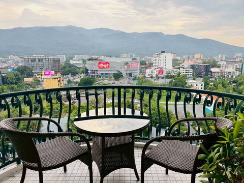 🏢 Condo for Sale at Hillside Plaza & Condotel 4 | 135 sq.m., Doi Suthep View, Opposite One Nimman – 9 MB