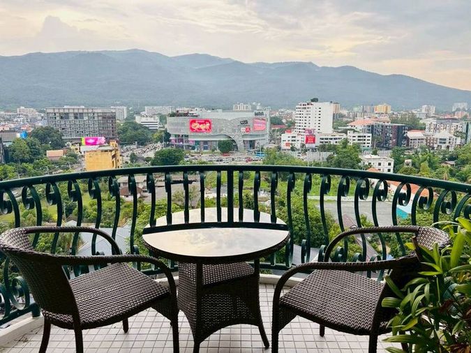 🏢 ขาย Hillside Plaza & Condotel 4 | ห้องใหญ่ 135 ตร.ม. วิวดอยสุเทพ ตรงข้าม One Nimman เพียง 9 ล้าน