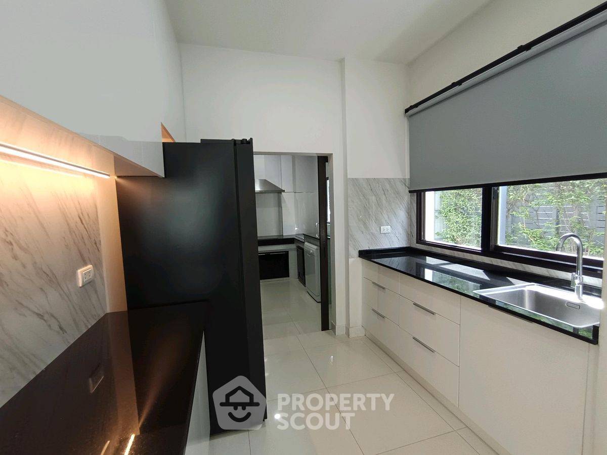 รูป บ้าน 5-ห้องนอน ที่ เดอะ ซิตี้ บางนา-กม.7 ใน บางแก้ว (ID 2823417) - รูปที่ 9/38