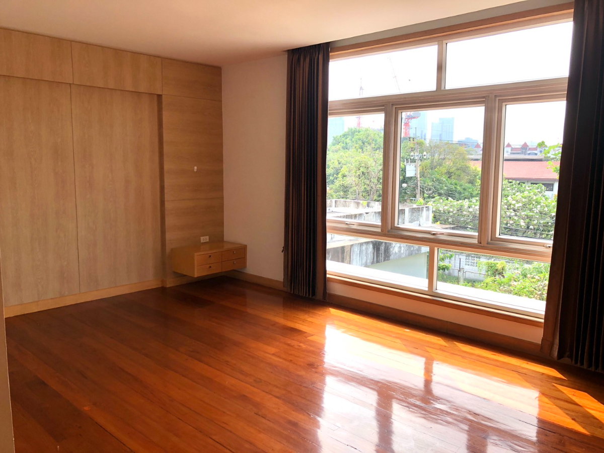 รูป 📢 ให้เช่า ✨ บ้านเดี่ยว 4 ชั้น สไตล์โมเดิร์น สุขุมวิท 62, ขนาดที่ดิน 200 ตร.ว. พื้นที่ใช้สอย 700 ตร.ม. 4 ที่จอดรถ ใกล้ BTS บางจาก เพียง 400 เมตร - รูปที่ 15/19