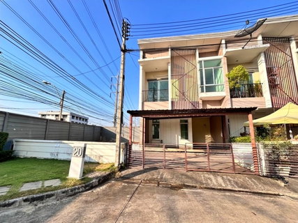 [FOR SALE] Stunning Corner Townhome – "Feels Like a Single-Family House" with Massive 55.7 Sq. Wah Plot!  Habitown Fold Tiwanon - Chaengwattana