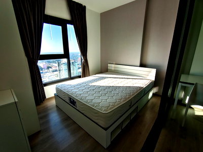 Condos for rent MRT Bang Wa : 🌆 For Rent: The Base Phetkasem - Only 100 m from MRT | High Floor, City View | Fully Furnished, Move-in Ready @90condo 🌃