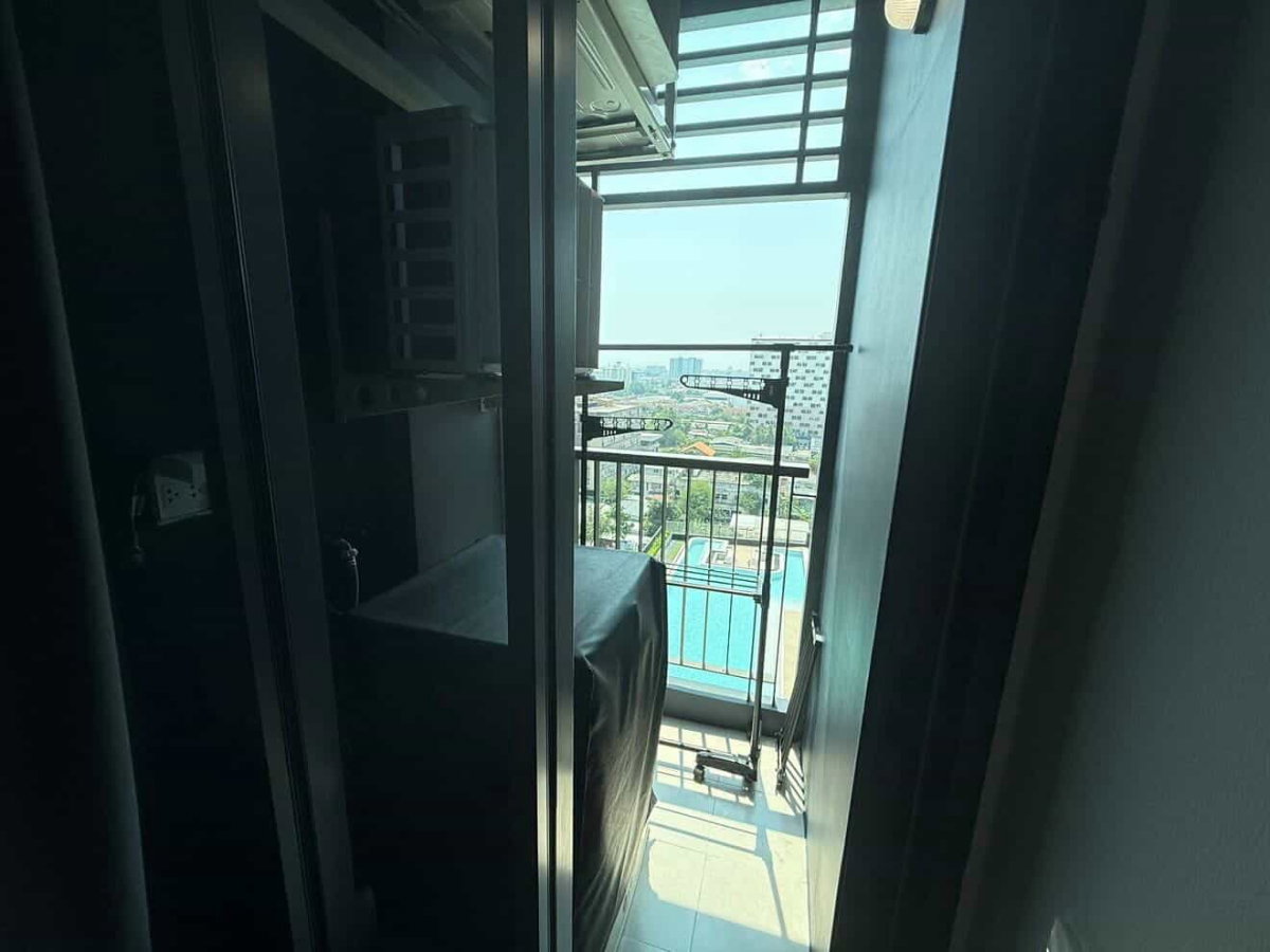 รูป เฟอร์ใหม่ วิวสระ พร้อมอยู่ 📢 Line : @085pucam / 0627941024 🥳 YKP Rental Condo - รูปที่ 4/11