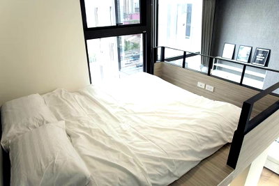 Condos for rent : P-49475 Stunning 1-Bed Condo! Cheevathai Asoke City View 24,000 THB Near MRT Rama 9 | Line Id: @easythaihome | 085-592-2897