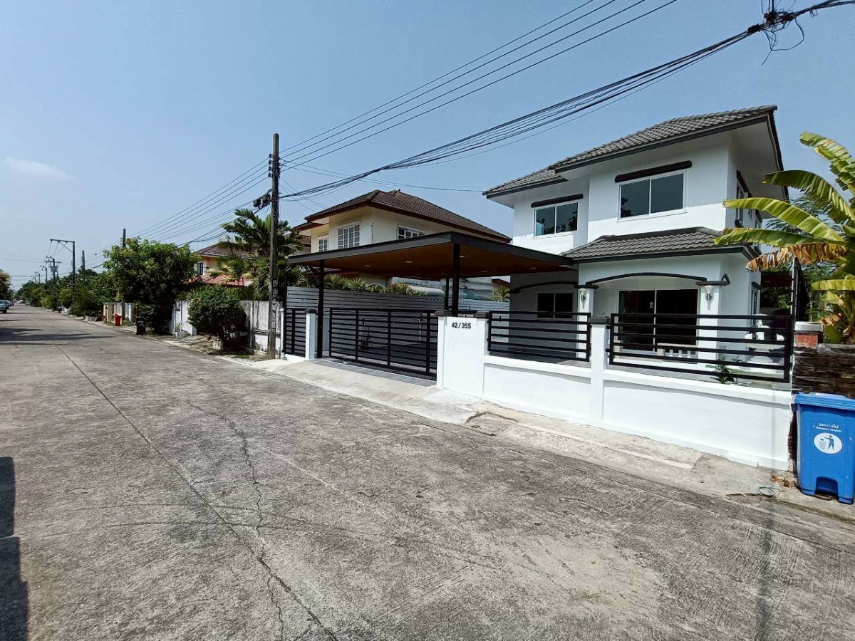 รูป  บ้านเดี่ยวหลังใหญ่ รีโนเวทใหม่ พร้อมเข้าอยู่ กว้างขวางมาก หมู่บ้านเคซีการ์เด้นโฮม 2 ถนนนิมิตใหม่ 40 คลองสามวา แต่งเฟอร์นิเจอร์สวย - รูปที่ 23/34