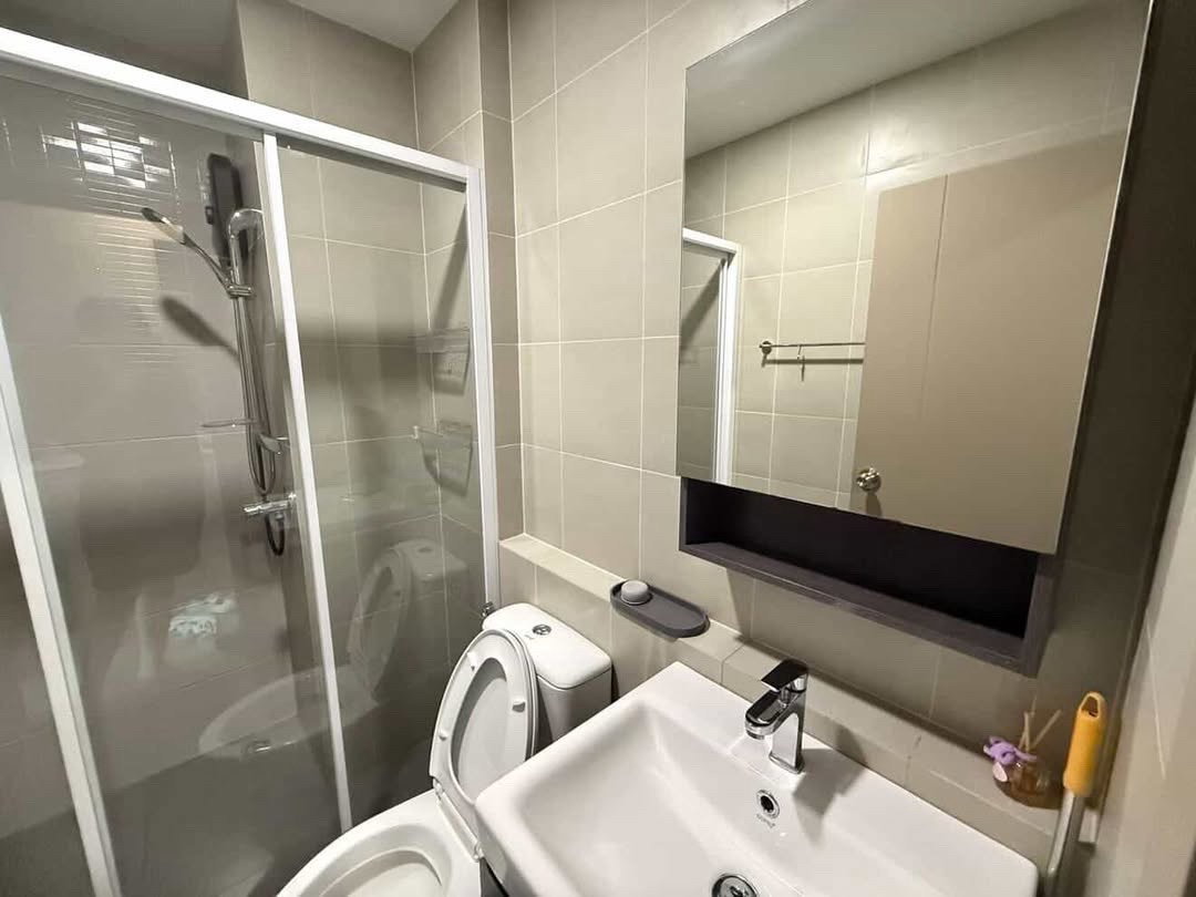 รูป เฟอร์ใหม่ วิวสระ พร้อมอยู่ 📢 Line : @085pucam / 0627941024 🥳 YKP Rental Condo - รูปที่ 10/11