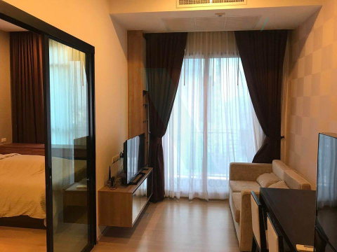 ให้เช่าคอนโด เดอะ แคปปิตอล เอกมัย-ทองหล่อ อาคาร 1 ชั้น 18 1 ห้องนอน ขนาด 30.00 ตรม ใกล้ ท่าเรือทองหล่อ